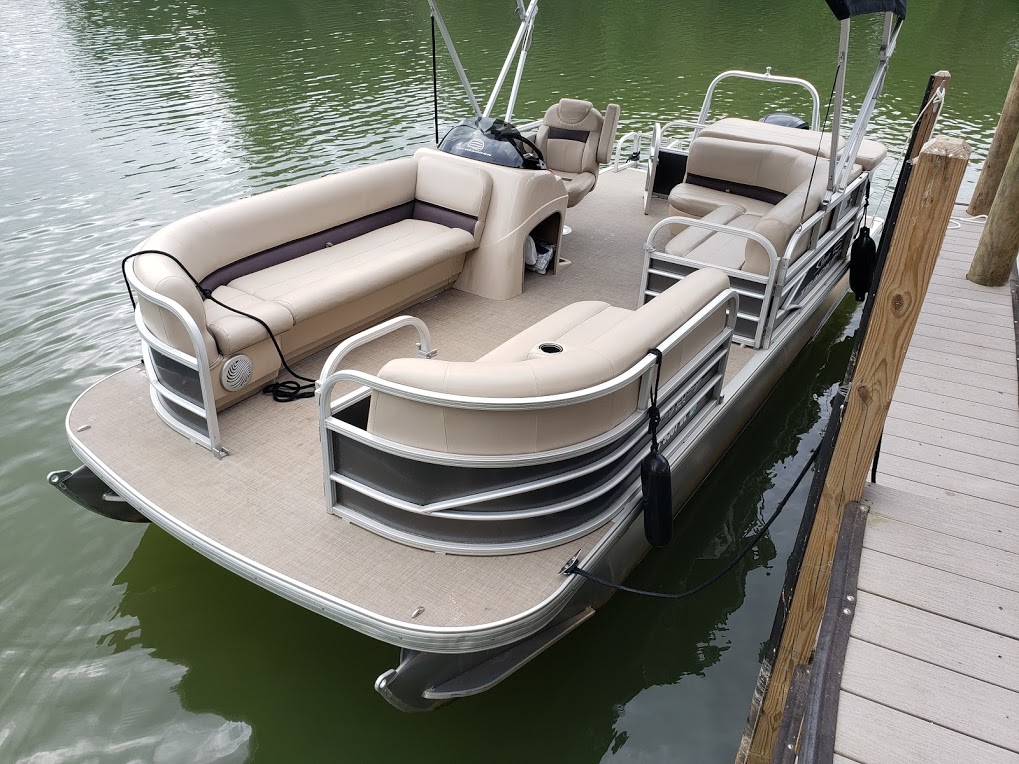 lake wylie boat rental with captain