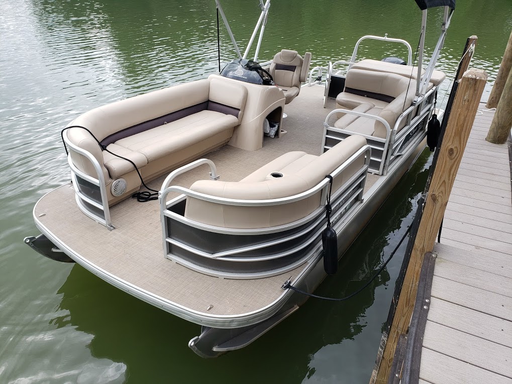 Suntracker Pontoon 90 HP